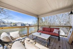The Fox Den 4BR/3BA- Near HWY 12 Bridge-Lakefront